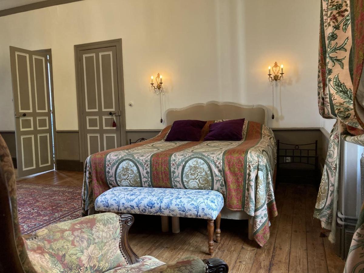 Chateau Isigny, Ideal Pour Les Familles Avec Enfants Et Les Animaux De Compagnie, Situe A Proximite Du Mont Saint-Michel Buitenkant foto