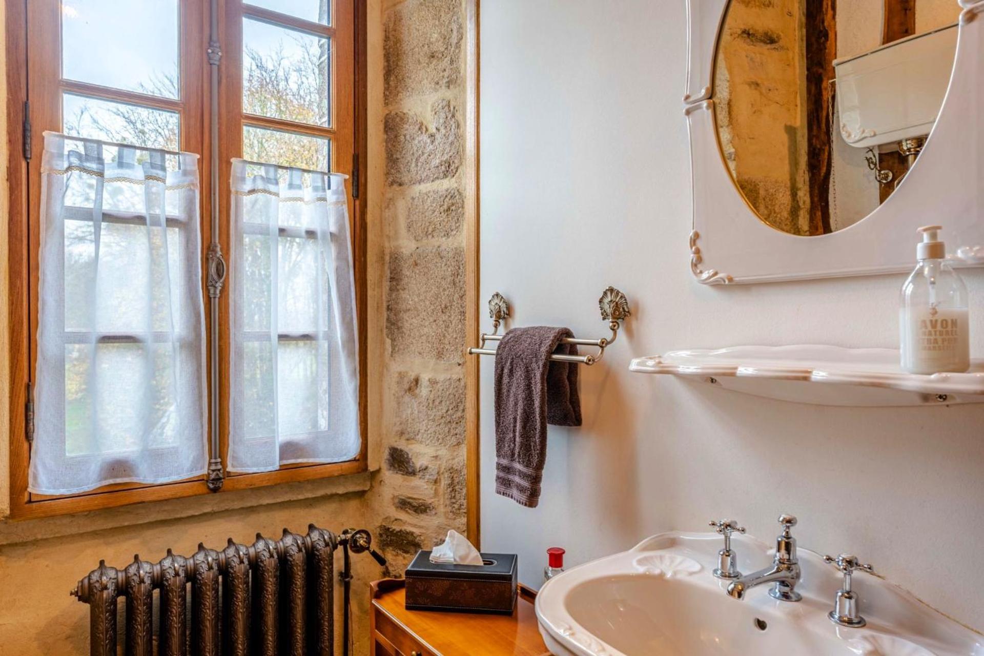 Chateau Isigny, Ideal Pour Les Familles Avec Enfants Et Les Animaux De Compagnie, Situe A Proximite Du Mont Saint-Michel Buitenkant foto